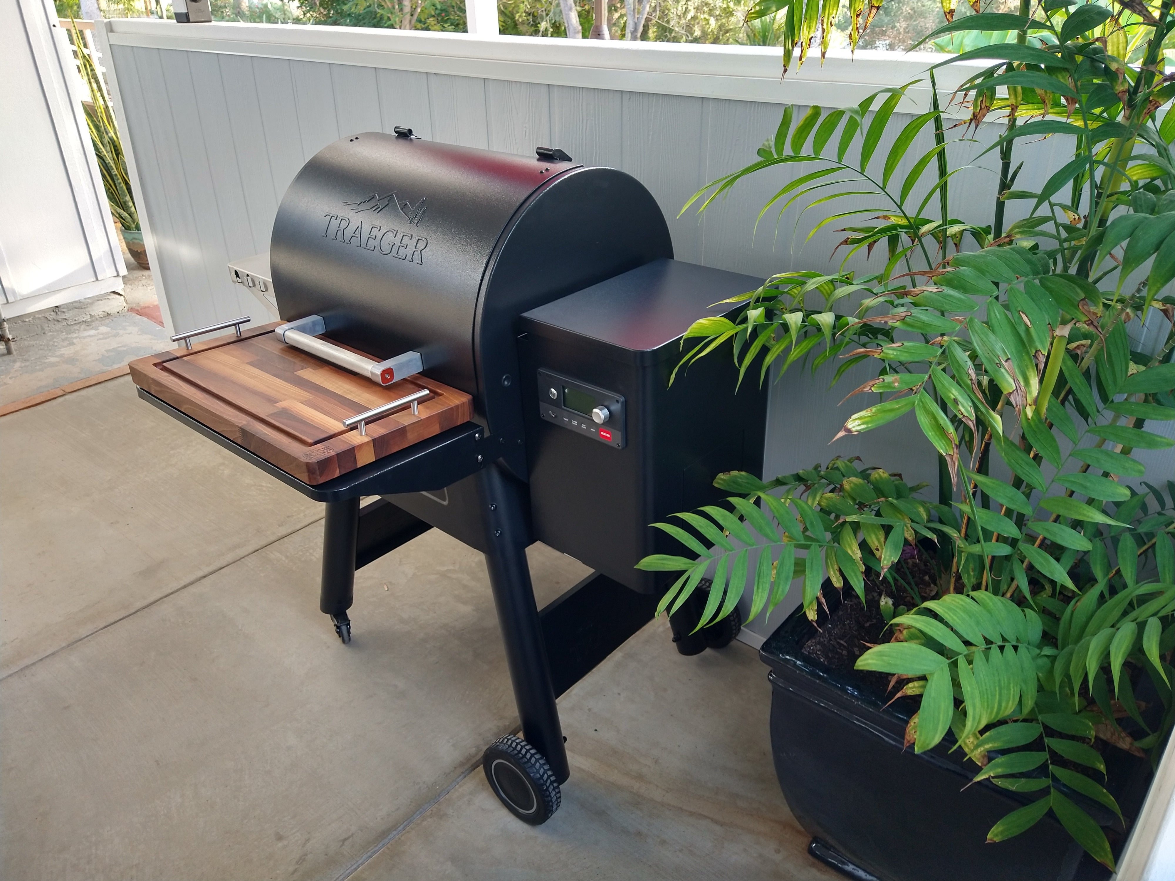 BBQ Boards®, Traeger Ironwood 650 Front Board