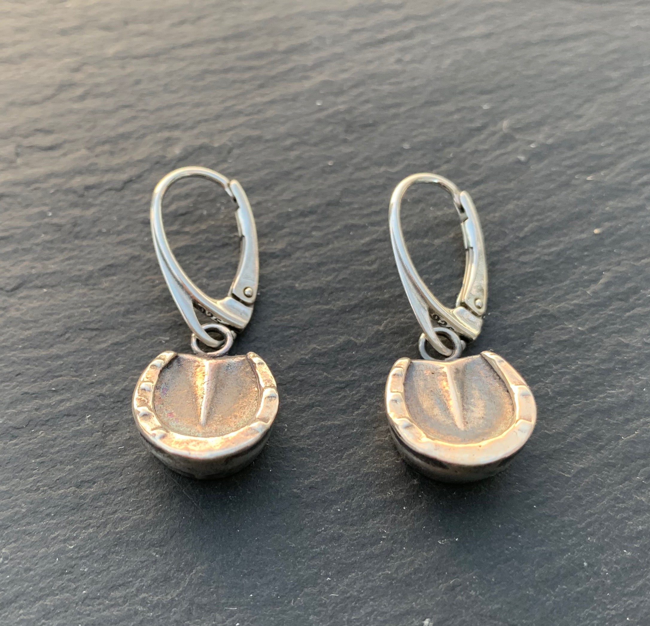 Sterling Hoofprints Leverback Earrings in Pony Size