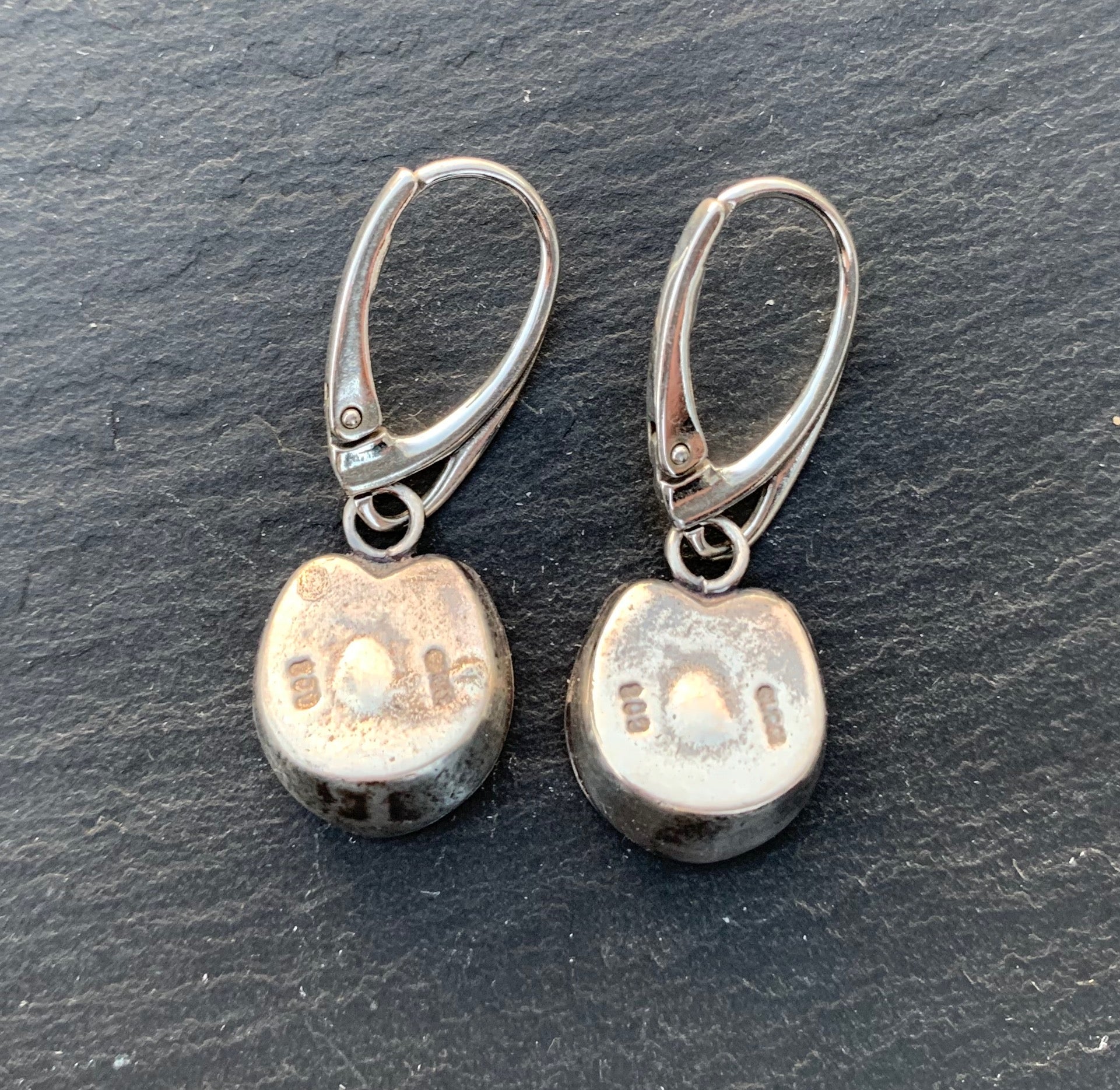Sterling Hoofprints Leverback Earrings in Pony Size