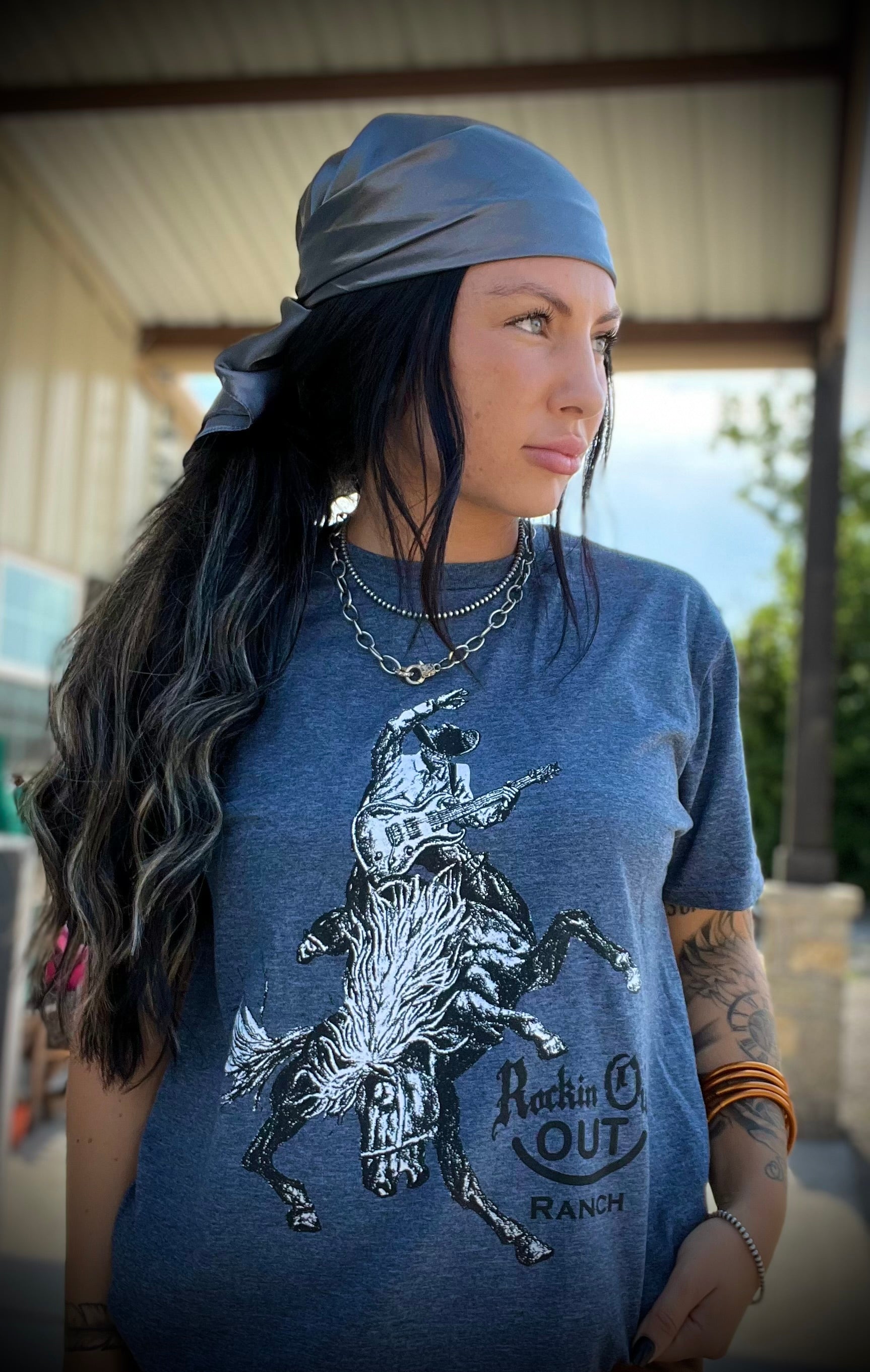 TSHIRT BUCKIN HORSE