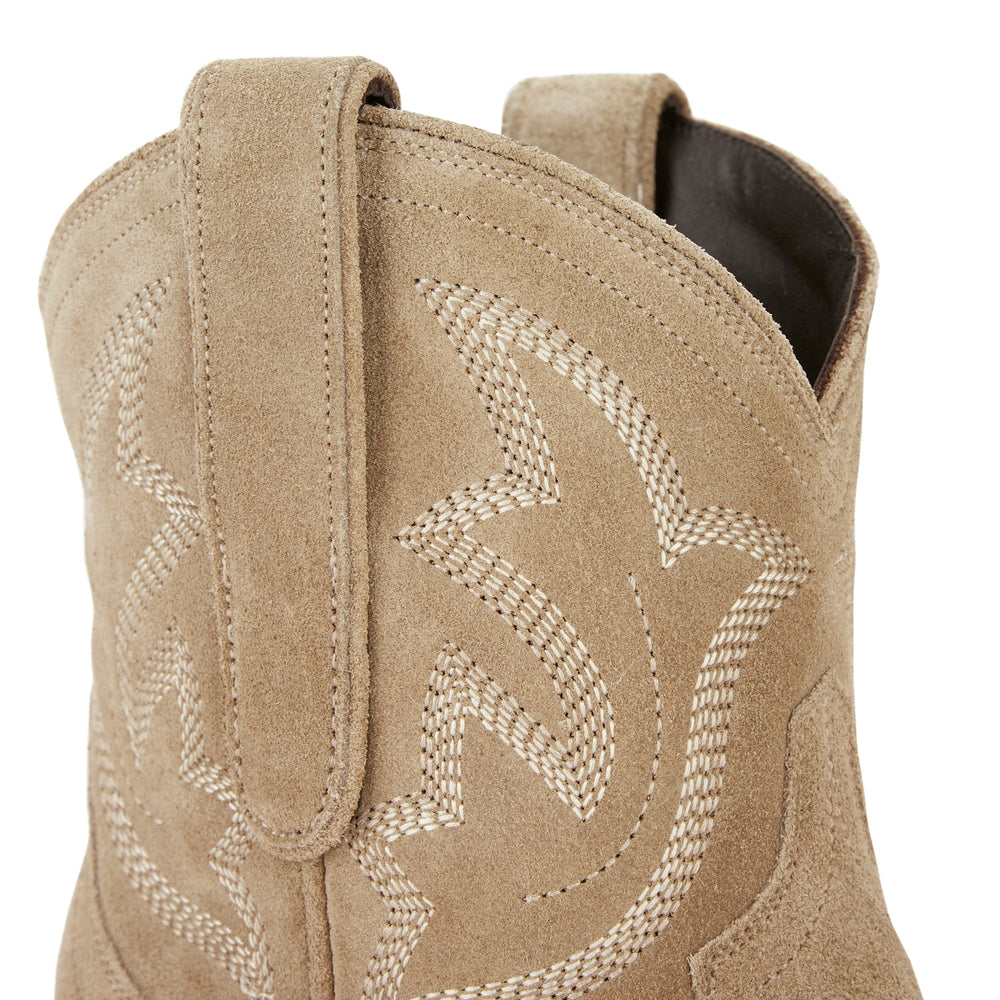 
                  
                    Saratoga Bootie - Latte Roughout
                  
                