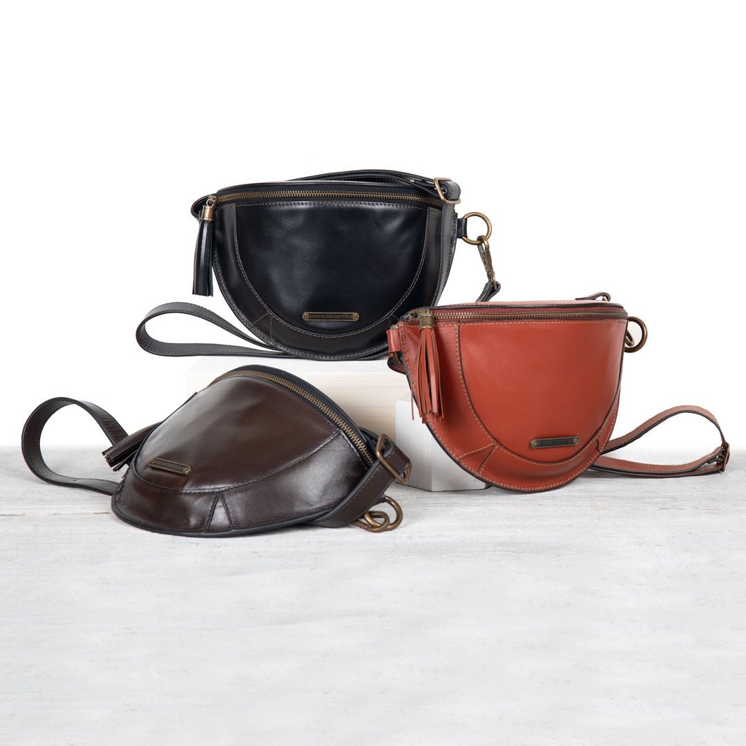 Sonoma Sling Bag in Black
