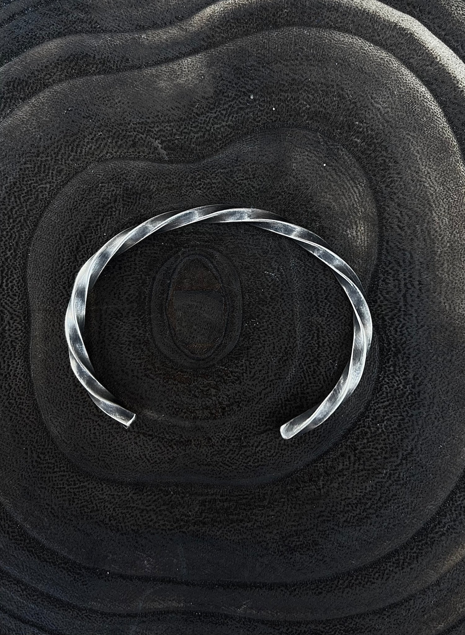 Twisted Bracelet - Handmade Unisex Cuff | Boles Silver