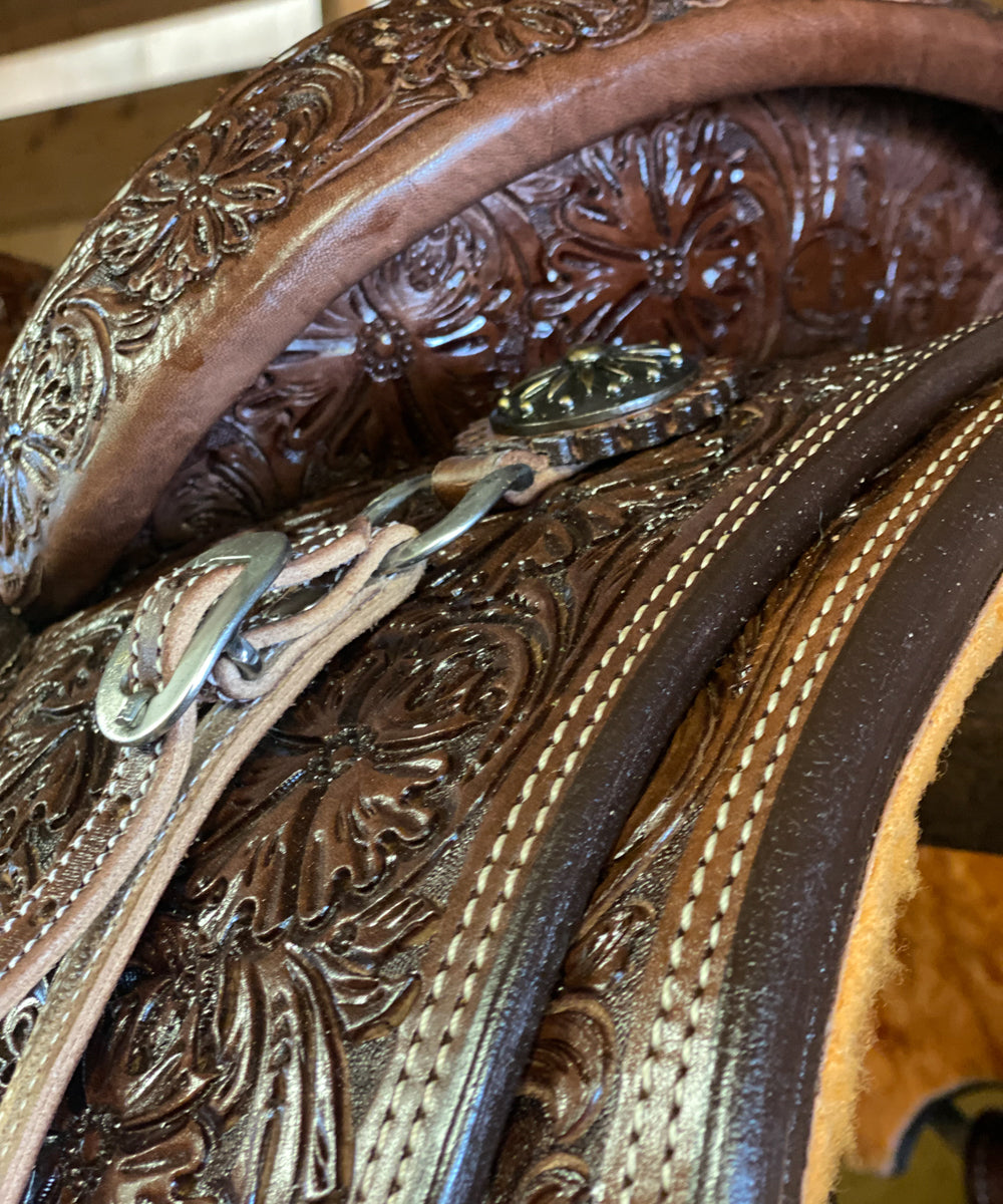 Chocolate Pro Series Saddle